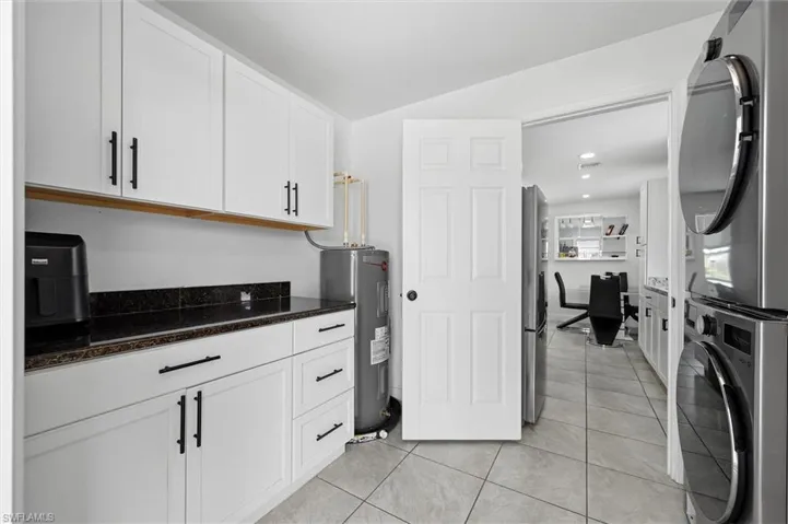 1776 Glenway Ct, Fort Myers, Florida 33916