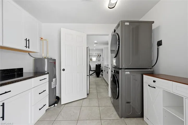 1776 Glenway Ct, Fort Myers, Florida 33916