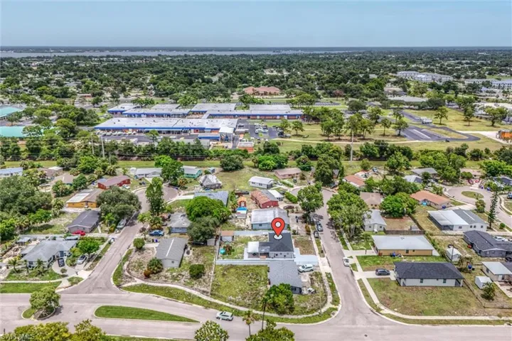 1776 Glenway Ct, Fort Myers, Florida 33916
