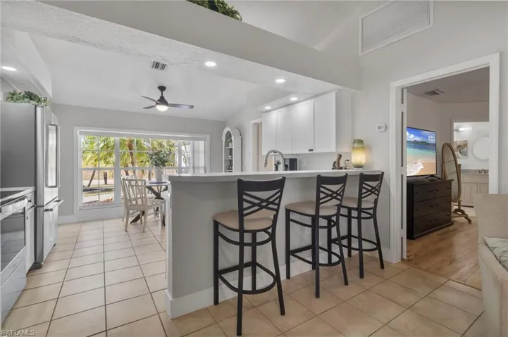 Breakfast Bar