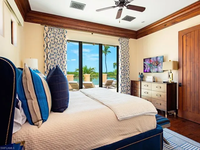 840 Admiralty Parade E, Naples, Florida 34102