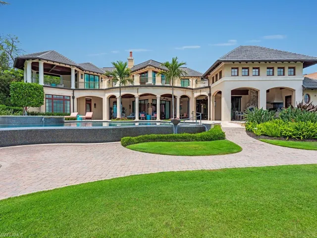 840 Admiralty Parade E, Naples, Florida 34102