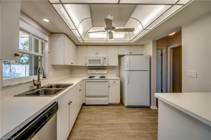 1724 SE 1st ST, CAPE CORAL FL 33990