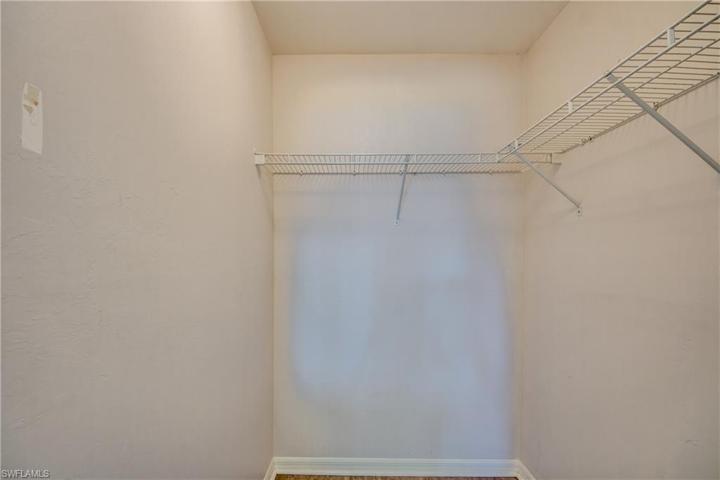 1724 SE 1st ST, CAPE CORAL FL 33990