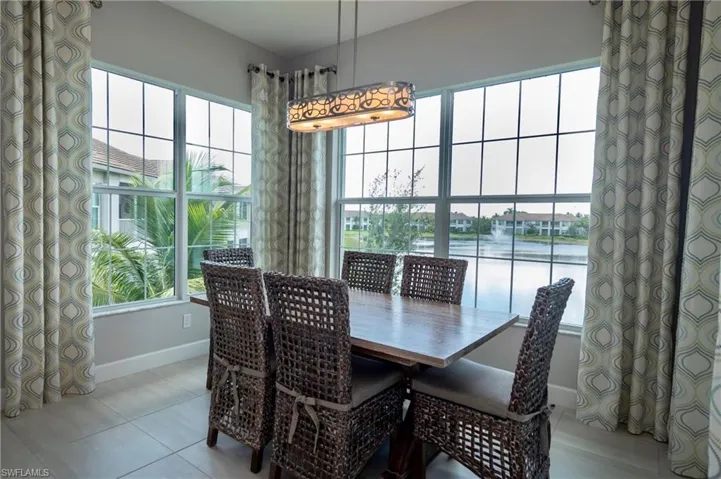 8008  Signature Club Cir  , Naples, FL 34113