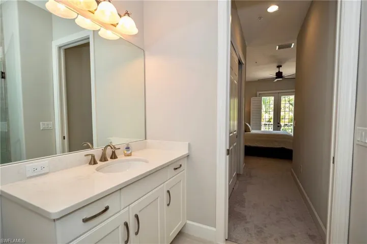 8008  Signature Club Cir  , Naples, FL 34113