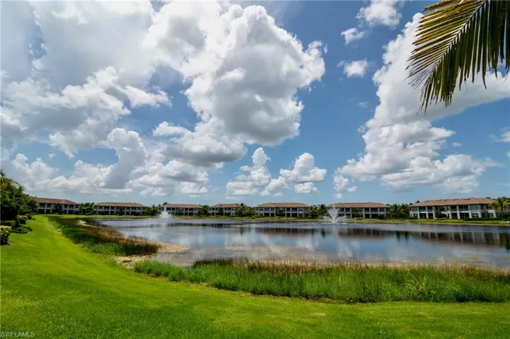 8008  Signature Club Cir  , Naples, FL 34113