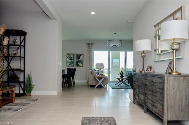 8008  Signature Club Cir  , Naples, FL 34113