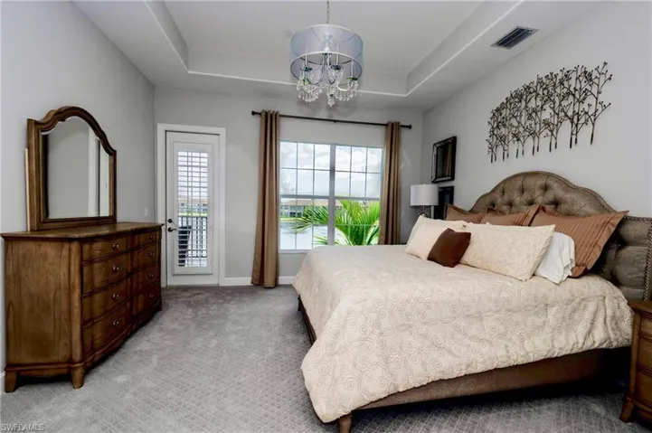 8008  Signature Club Cir  , Naples, FL 34113