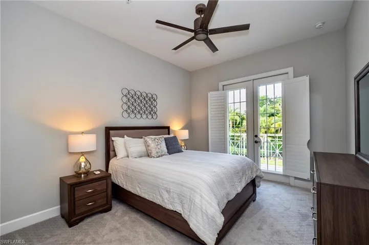 8008  Signature Club Cir  , Naples, FL 34113