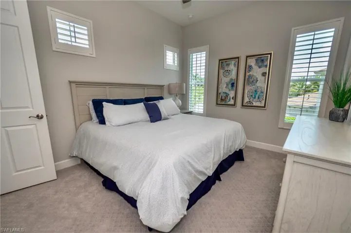 8008  Signature Club Cir  , Naples, FL 34113