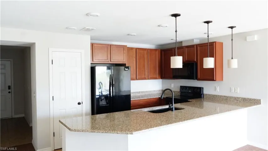 6351 Brant Bay Blvd 102, North Fort Myers, Florida 33917