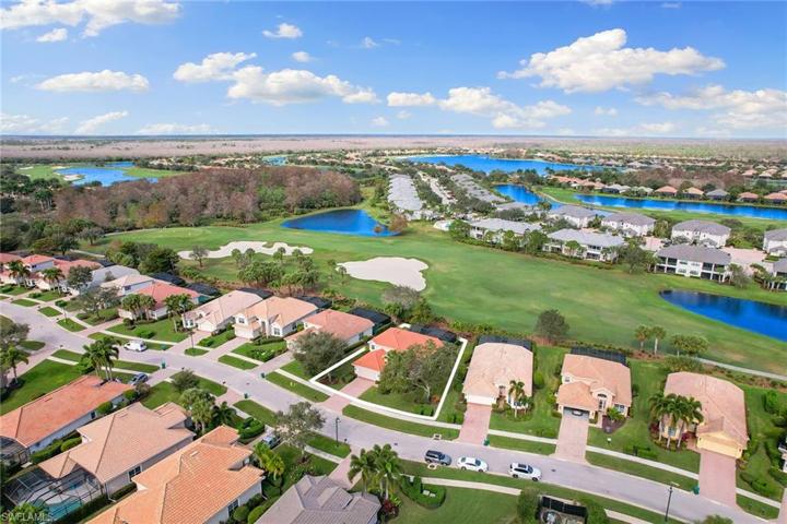 11829 Bramble CT, NAPLES FL 34120