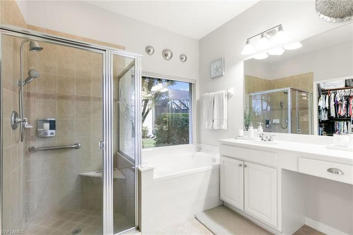 11829 Bramble CT, NAPLES FL 34120