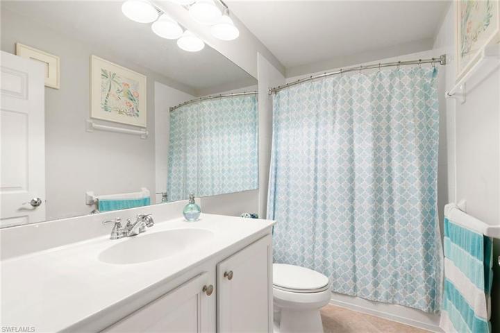 11829 Bramble CT, NAPLES FL 34120
