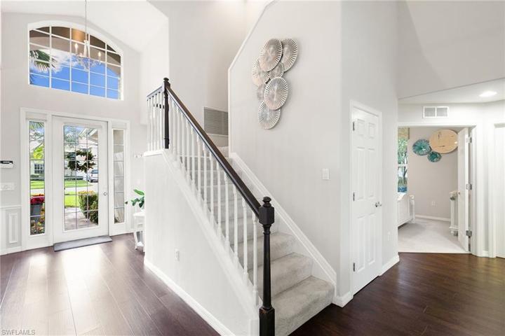 11829 Bramble CT, NAPLES FL 34120