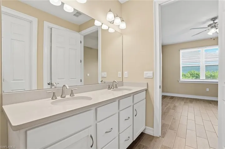 1193  Enbrook  LOOP, Naples, FL 34114