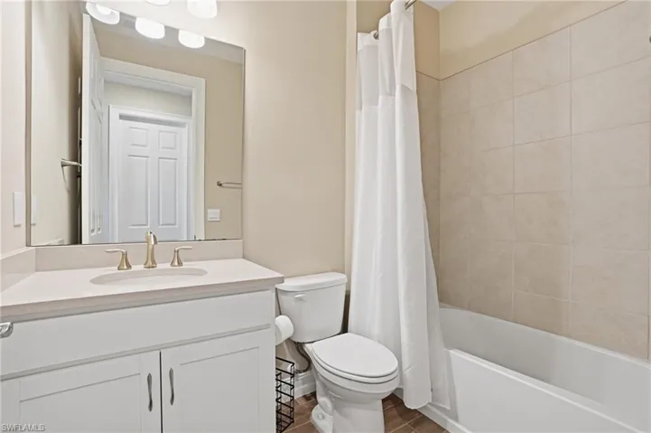 1193  Enbrook  LOOP, Naples, FL 34114