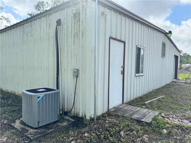 6741  Westwood Acres  RD, Fort Myers, FL 33905