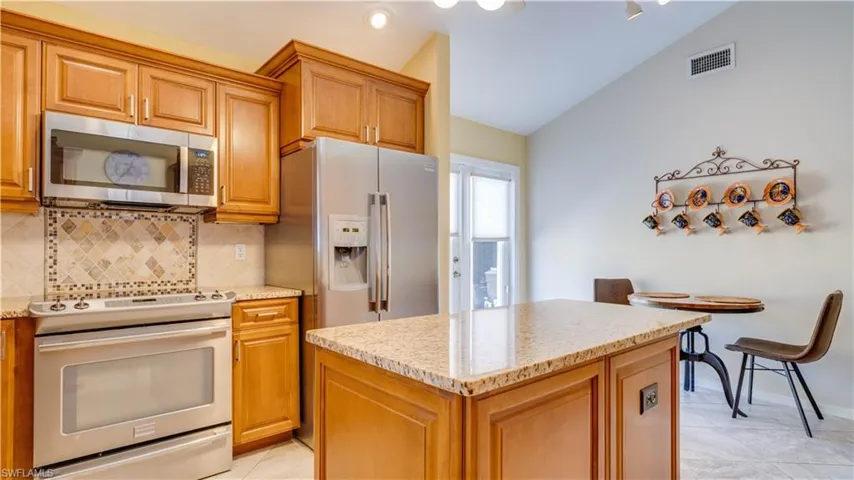 5480 Harbour Castle Dr, Fort Myers, Florida 33907