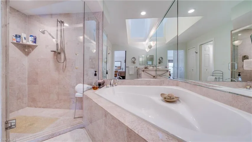 5480 Harbour Castle Dr, Fort Myers, Florida 33907