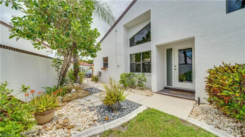 5480 Harbour Castle Dr, Fort Myers, Florida 33907