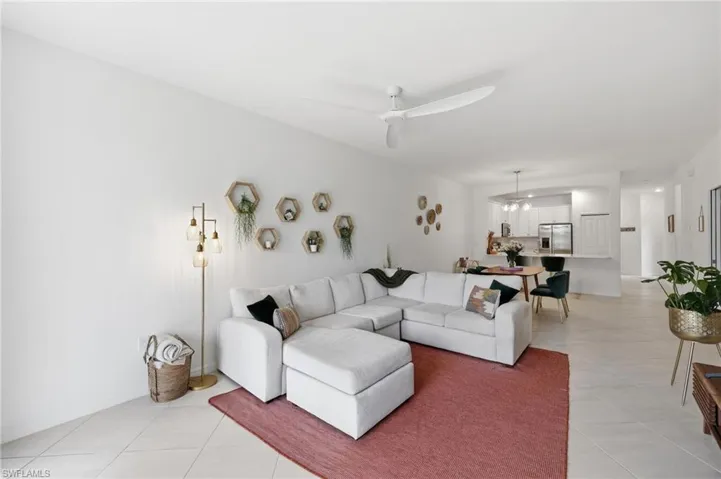 2584 Vine Ave, Naples, Florida 34120