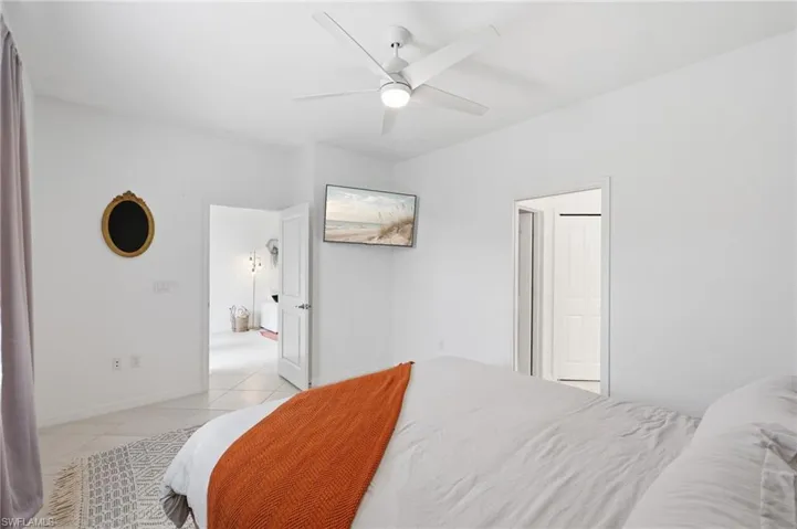 2584 Vine Ave, Naples, Florida 34120