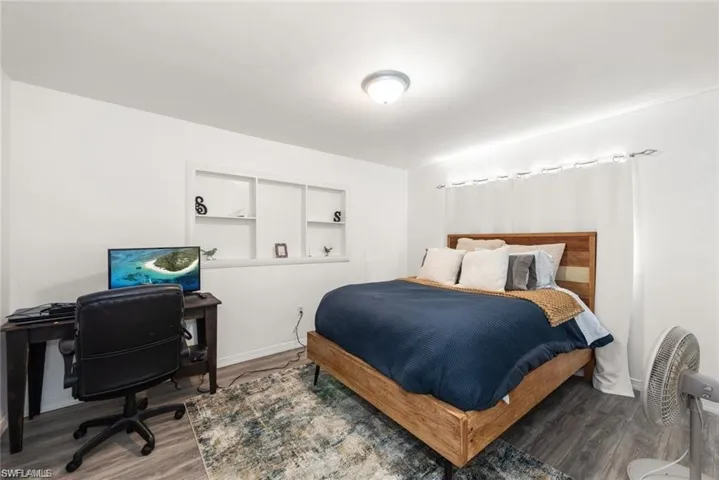 243 Lakeview Dr, North Fort Myers, Florida 33917