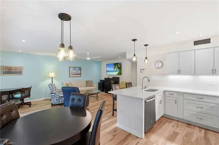 175 Forest Lakes Blvd 175, Naples, Florida 34105