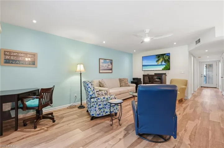 175 Forest Lakes Blvd 175, Naples, Florida 34105
