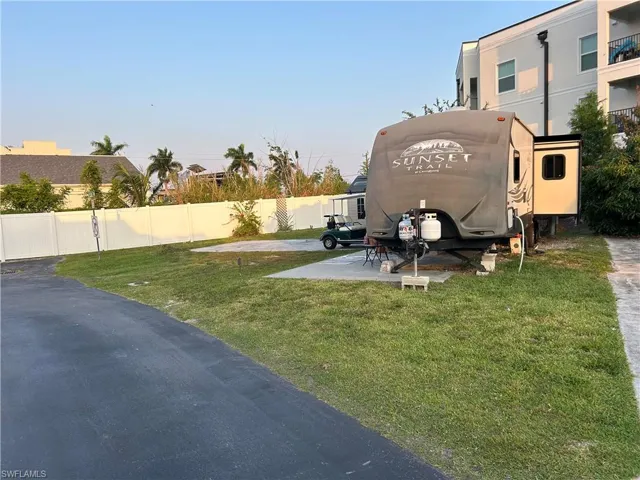 11501  Ariana  DR, Fort Myers, FL 33908