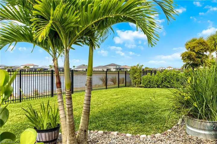 3692 Passion Vine Dr, Alva, Florida 33920
