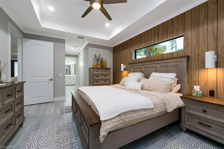 328 16th Ave Nw, Naples, Florida 34120