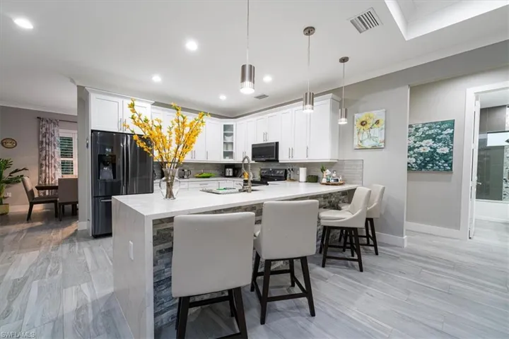 328 16th Ave Nw, Naples, Florida 34120