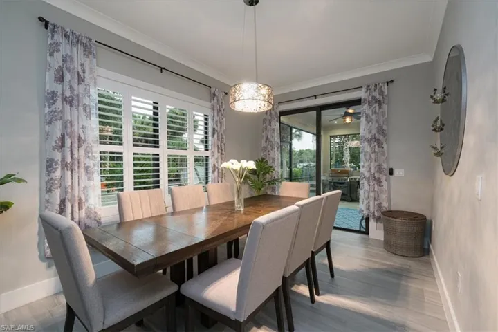 328 16th Ave Nw, Naples, Florida 34120
