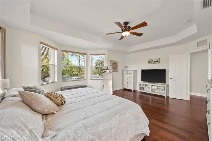 2032  Par  DR, Naples, FL 34120