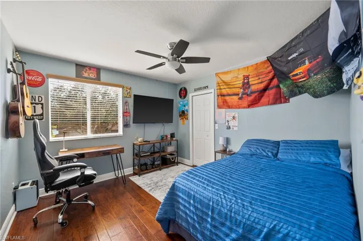2032  Par  DR, Naples, FL 34120