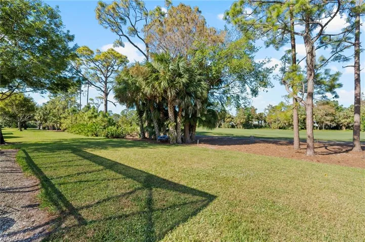 2032  Par  DR, Naples, FL 34120