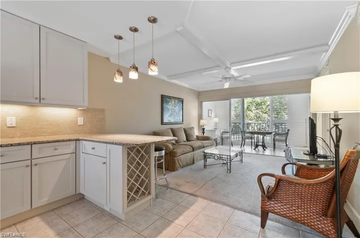 490 Broad Ave S H490, Naples, Florida 34102