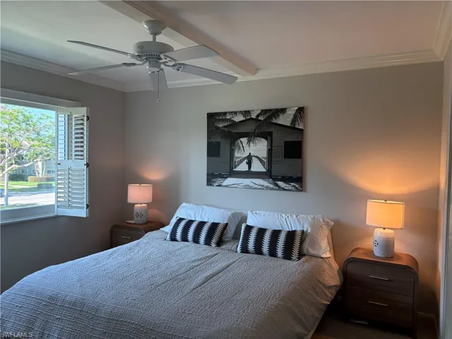 490 Broad Ave S H490, Naples, Florida 34102