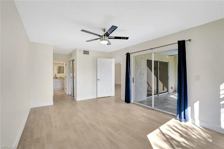 340 Horse Creek Dr 207, Naples, Florida 34110