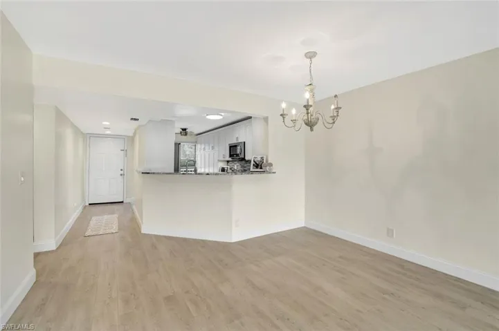340 Horse Creek Dr 207, Naples, Florida 34110