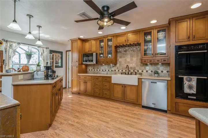 630 SW 31st  ST, Cape Coral, FL 33914