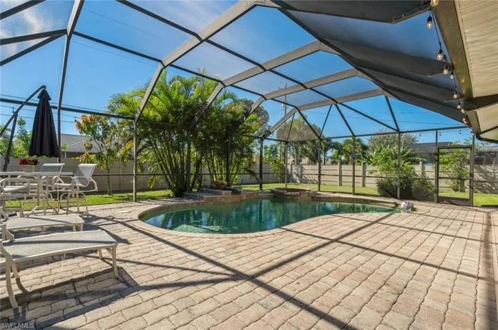 630 SW 31st  ST, Cape Coral, FL 33914