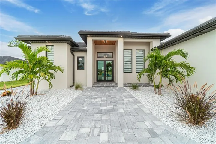 209 Chiquita Blvd N, Cape Coral, Florida 33993