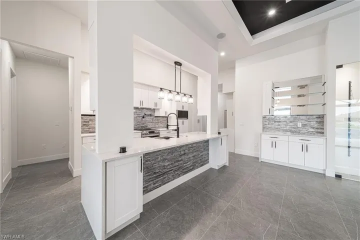 209 Chiquita Blvd N, Cape Coral, Florida 33993