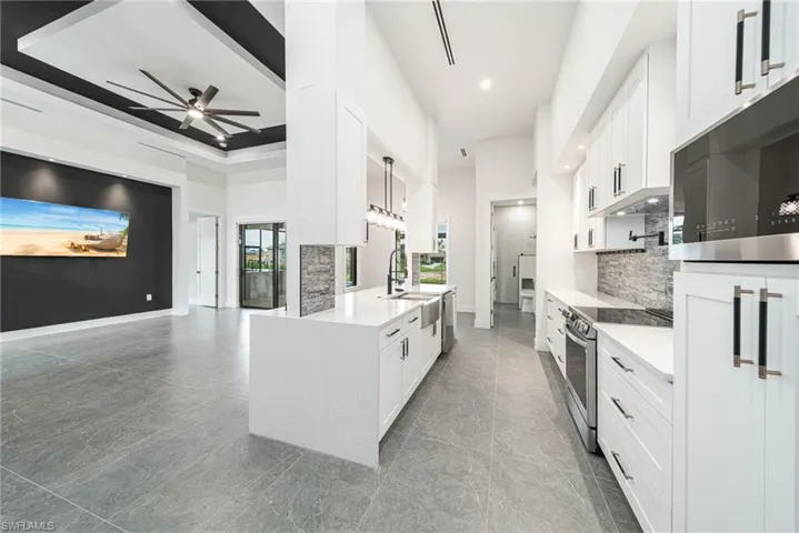 209 Chiquita Blvd N, Cape Coral, Florida 33993