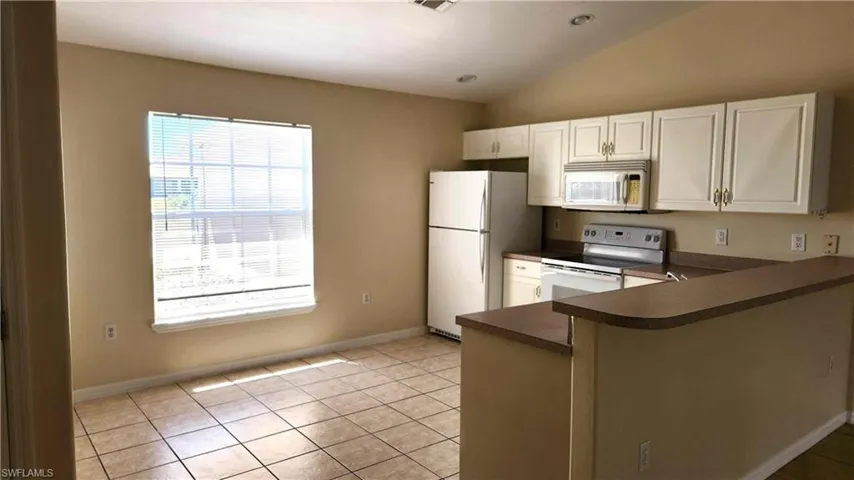 3800 15th St Sw, Lehigh Acres, Florida 33976