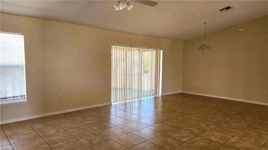 3800 15th St Sw, Lehigh Acres, Florida 33976